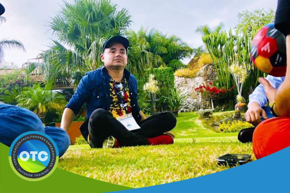 Outdoor Training Colombia, certificación OTC LATAM en metodologías experienciales para facilitadores organizacionales.